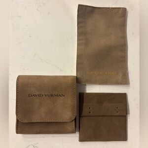 DY Earring holder and cleaning cloth